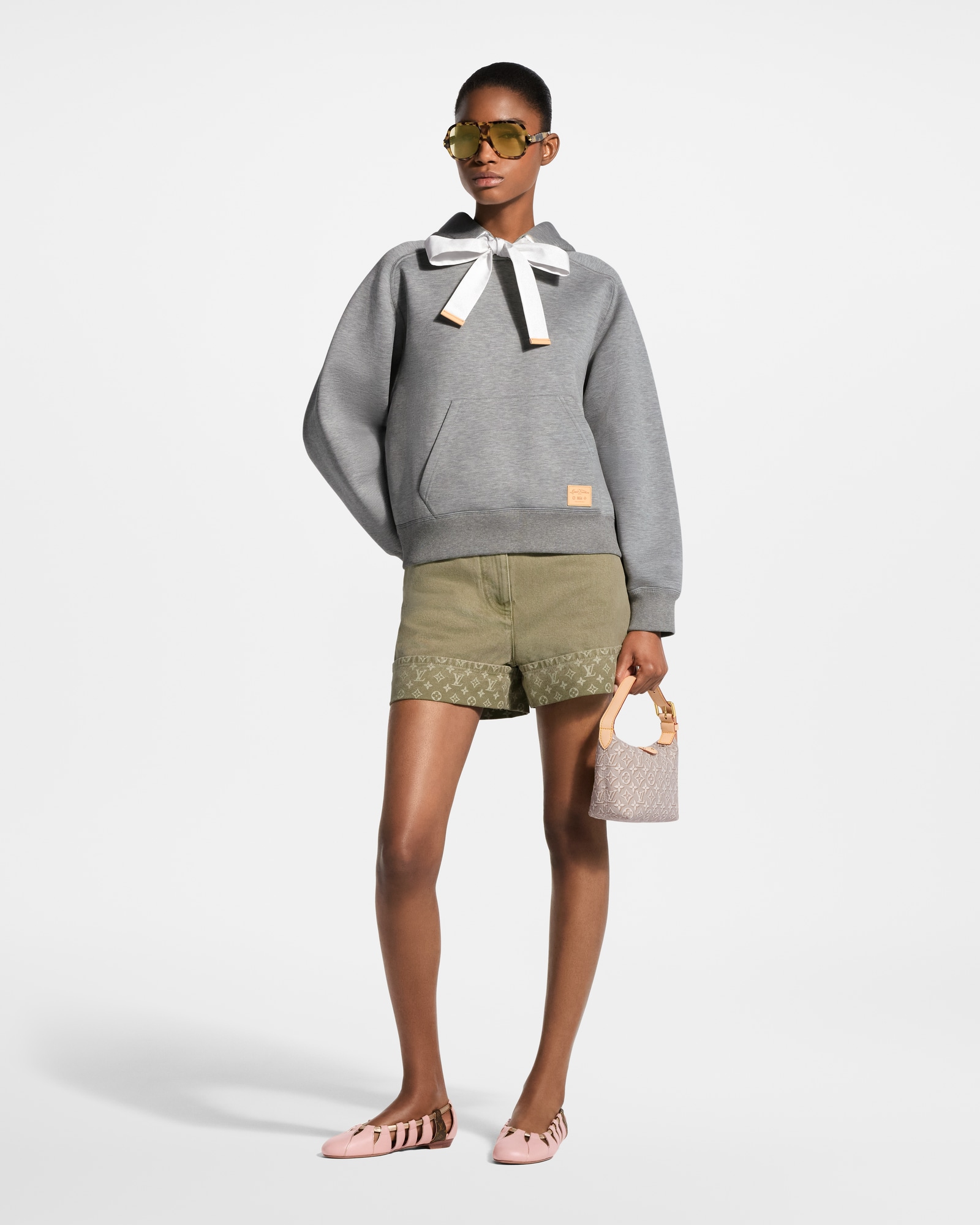 LV Aura Flower Square Pilot Sunglasses . - Accessories | LOUIS VUITTON